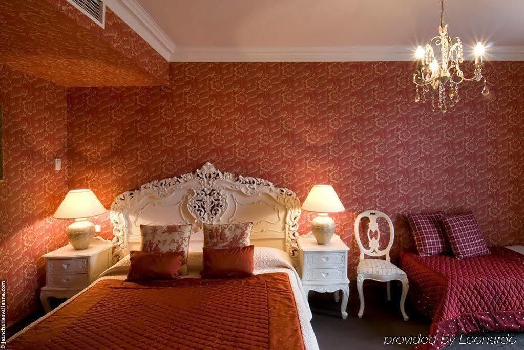 Hotel Chateau De La Tour Cannes Exterior photo