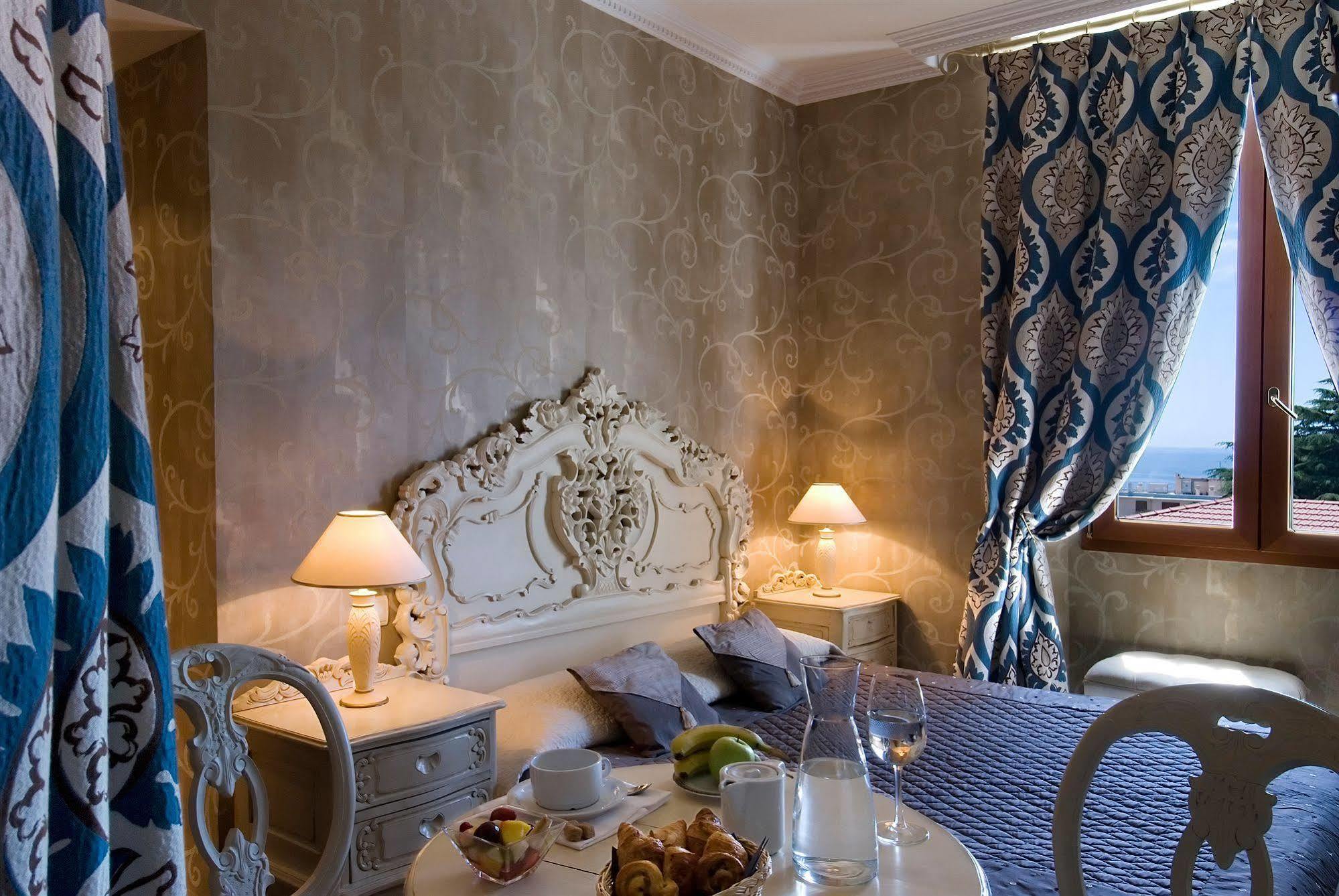 Hotel Chateau De La Tour Cannes Exterior photo